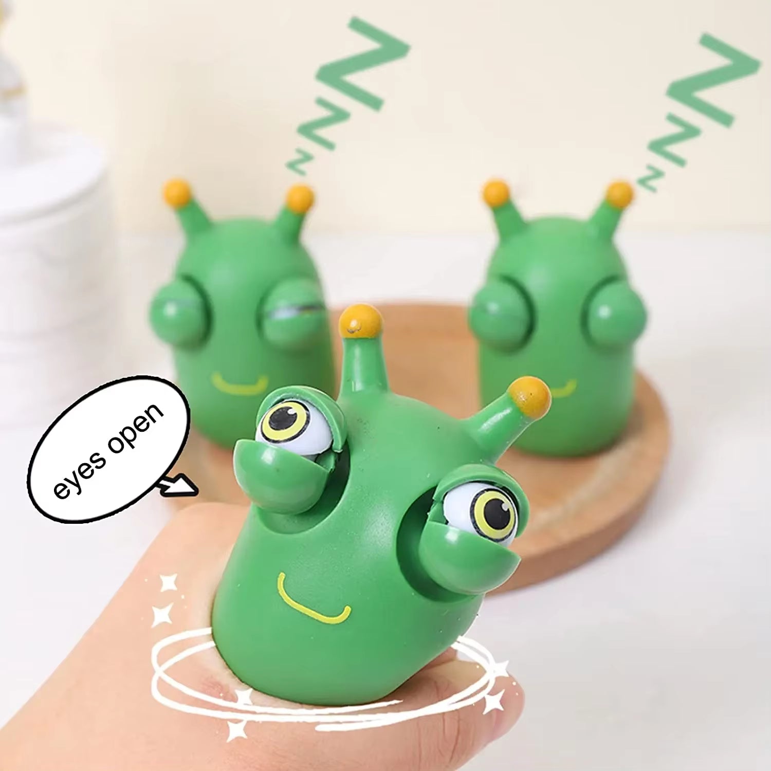 Green Bug Squeeze Toy Grass Eyes Popping Out Toy Sensory Fidget Toy Eyeball Bouncing Toy Slug Pop-It Toys for Toddler Kids Adult